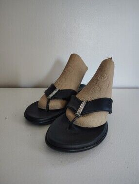 Made In Italy Women's Black Rhinestone Thong Sandals Sz 9M Low Wedge Slide